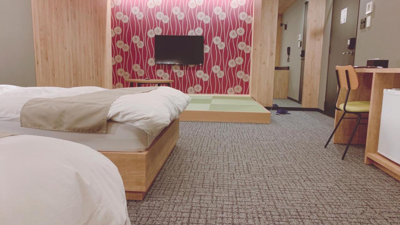 First Cabin Midosuji Namba Ōsaka Extérieur photo