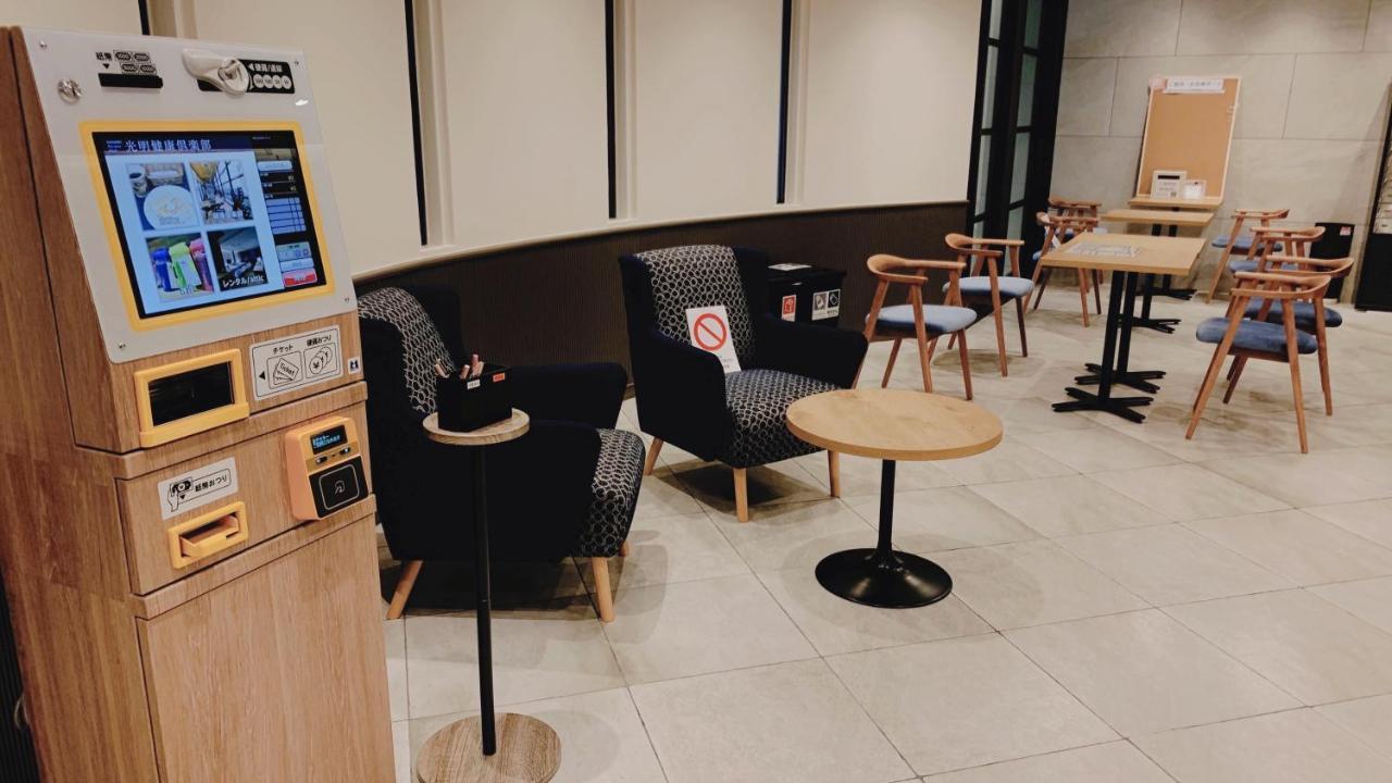 First Cabin Midosuji Namba Ōsaka Extérieur photo