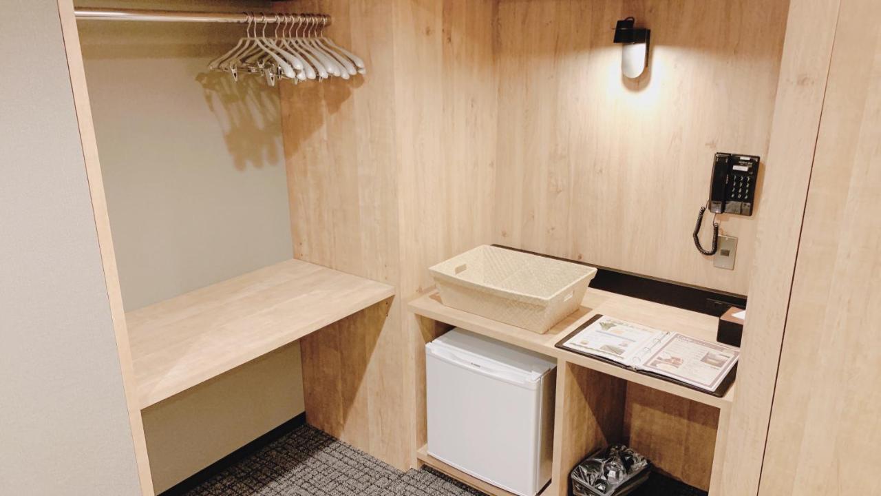 First Cabin Midosuji Namba Ōsaka Extérieur photo